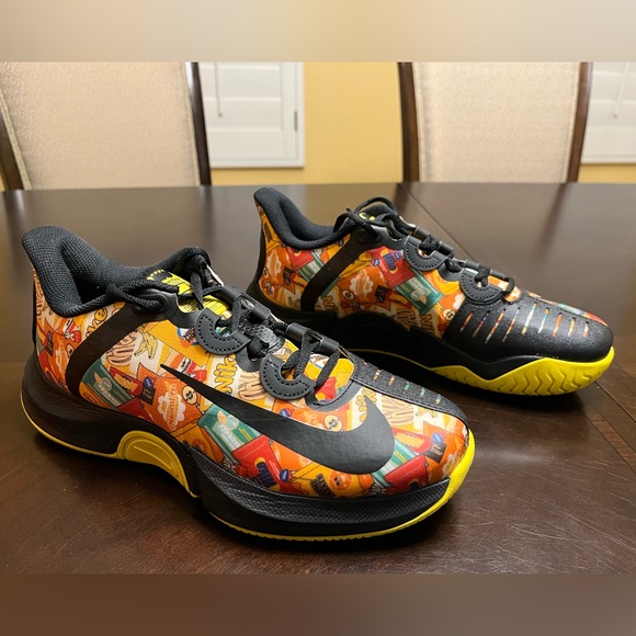 multicolor tennis shoes